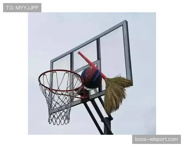 篮球比赛中卡篮筐算违例吗？球卡在篮筐上怎么处理